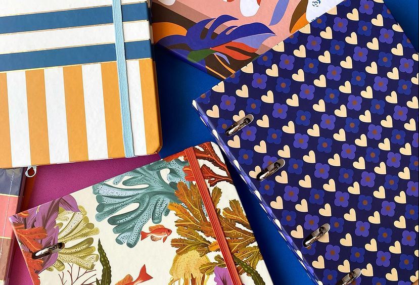 Caderno Argolado ou Brochura: descubra a melhor opção!