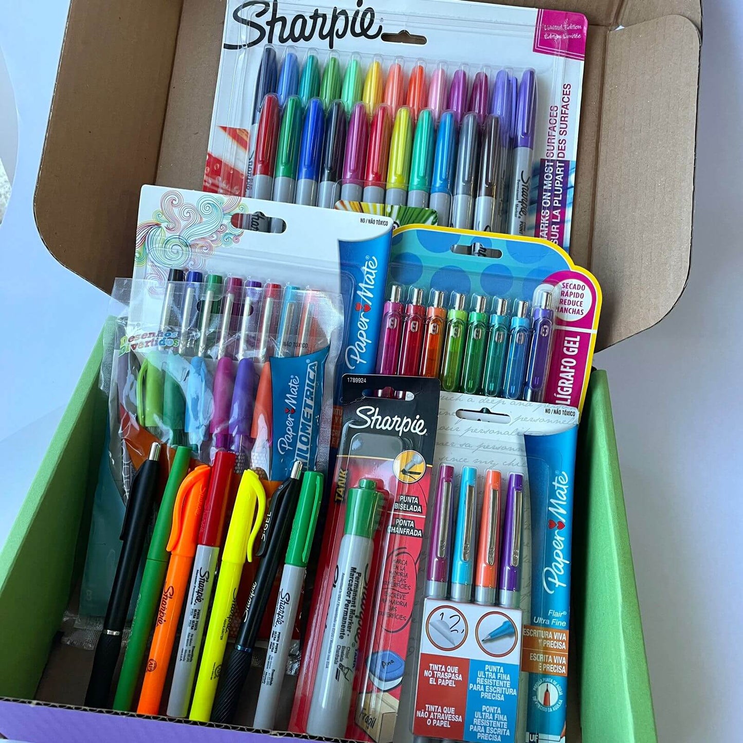 Caixa Paper Mate e Sharpie - Papelaria Unicórnio - Mais de 50% OFF