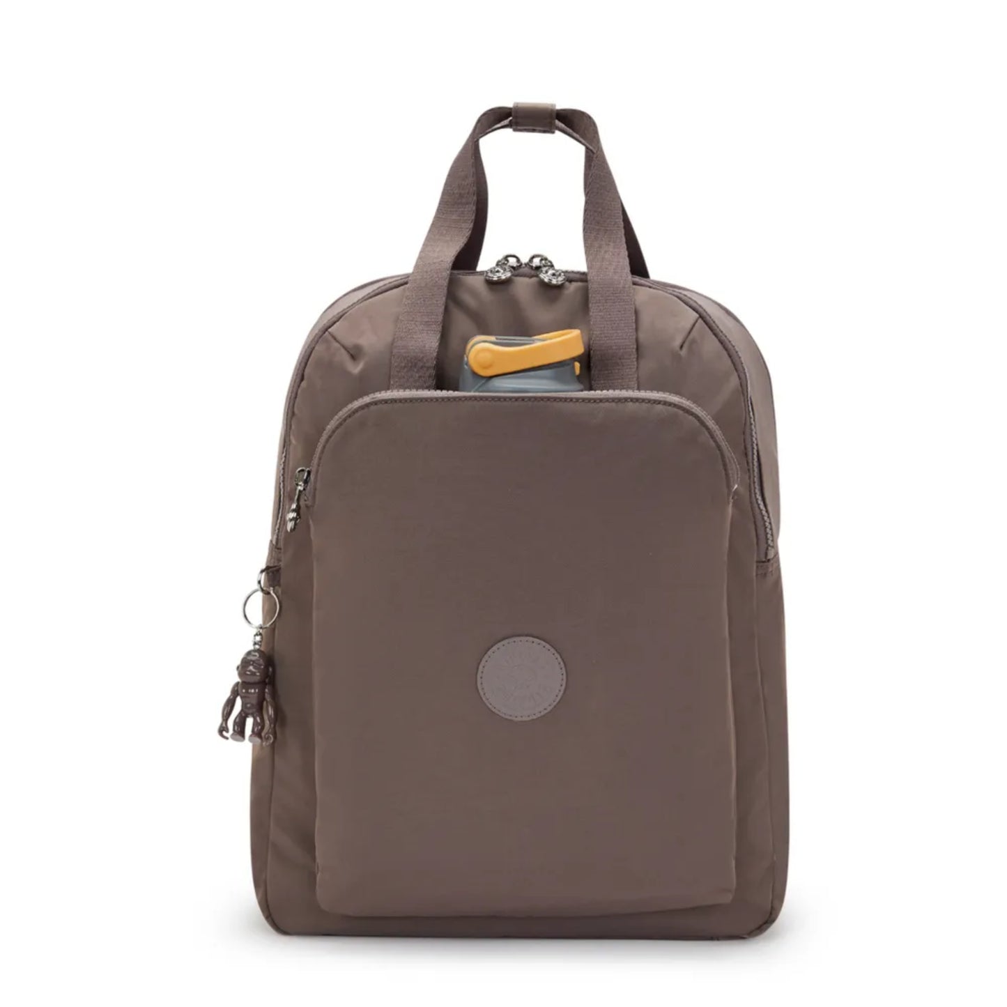 Mochila - Kipling - Kazuki L - Marrom - em uso