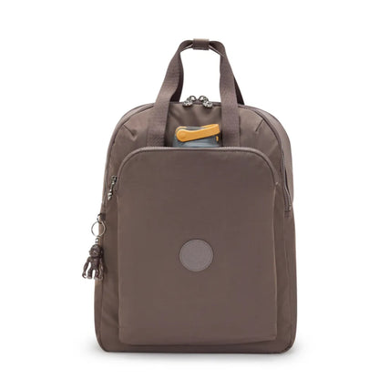 Mochila - Kipling - Kazuki L - Marrom - em uso
