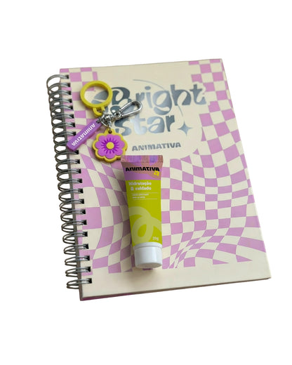 Caderno Colegial - Animativa - Bright Star + Chaveiro e Creme para as Mãos - 120Fls