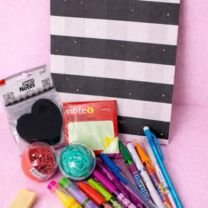 Kit de Papelaria sortido - P / M / G - Edição Tiktok + brinde - detalhe