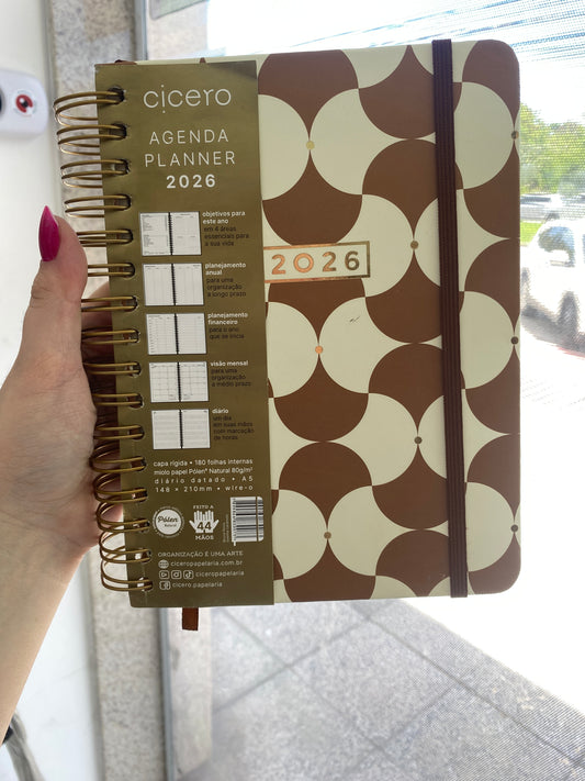 PEQUENO DEFEITO - Agenda Planner Wire-o 2026 - Cícero - Bossa Nova - Diária A5 - Boemia Caramelo