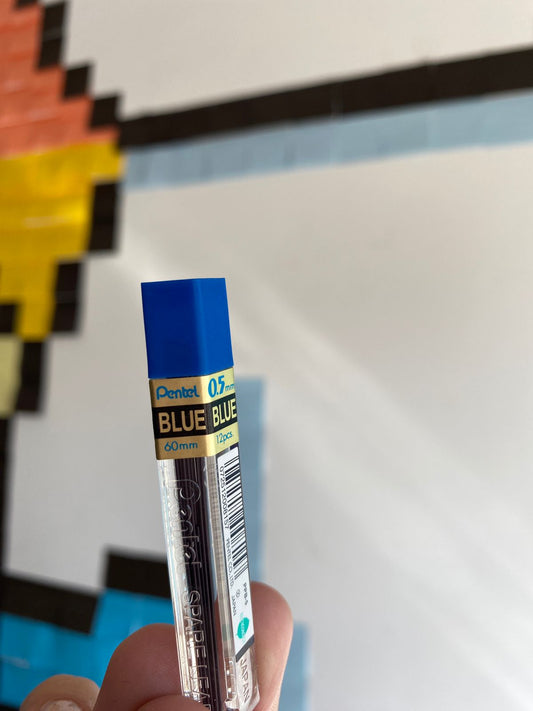 PEQUENO DEFEITO - Grafites 0.5mm - Pentel - Azul 1 Tubo com 12 unidades