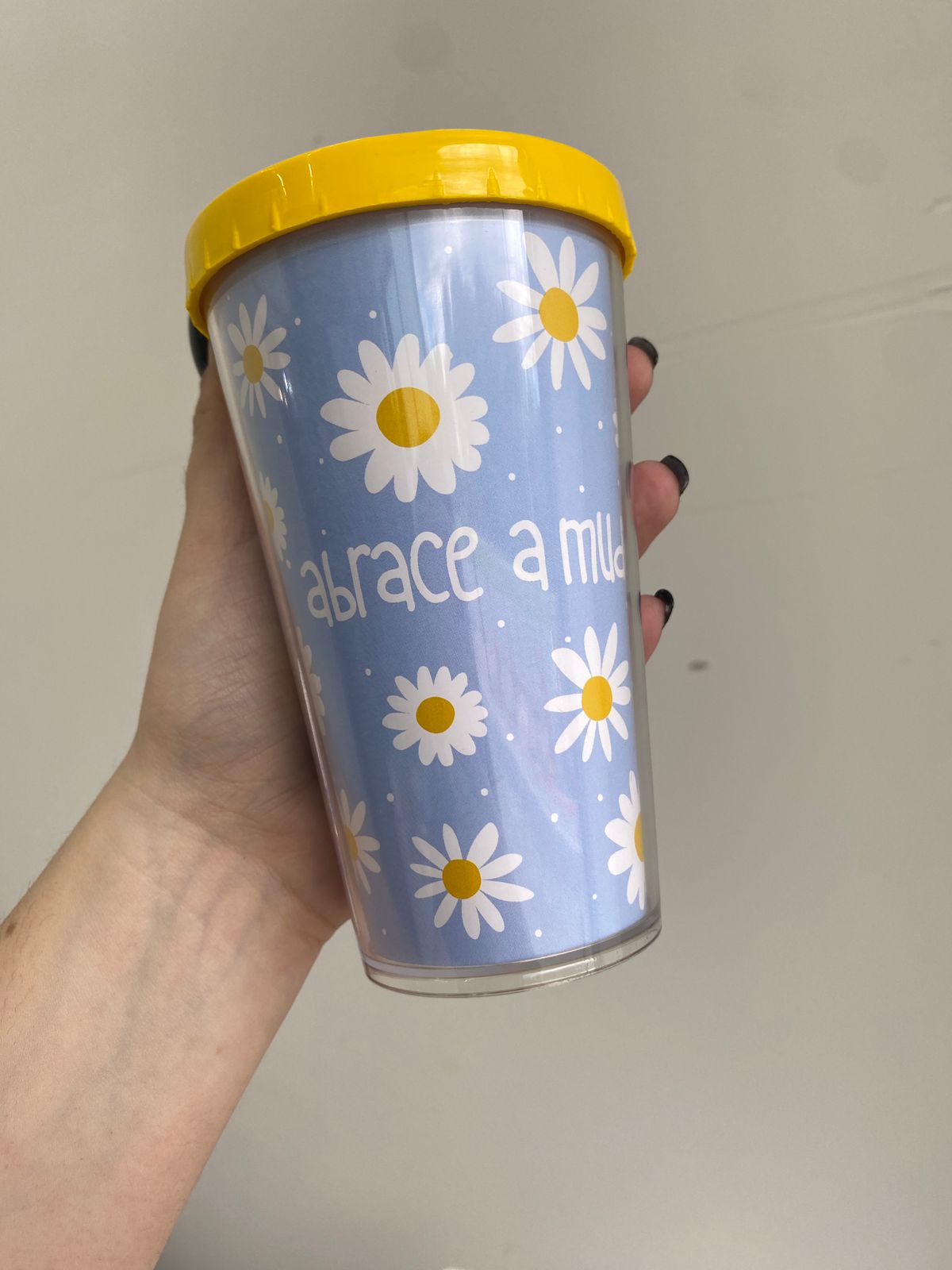 PEQUENO DEFEITO - Copo Canudo Pop - Uatt? - Calmomila 500ml Abrace a Mudança